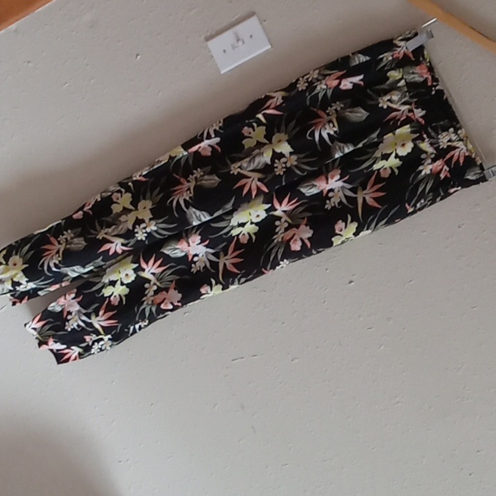 Divided by HM Tropical Floral Loose Pants Size 2